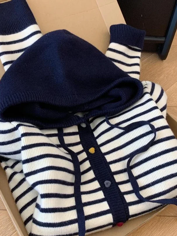 Korean Sle Hooded Striped Knitwear Jaet Women Spring Loose Slimming Lazy Sle Spring Knitted Open Cardigan Top
Korean Sle Hooded Striped Knitwear Jaet Women Spring Loose Slimming Lazy Sle Spring Knitted Open Cardigan Top