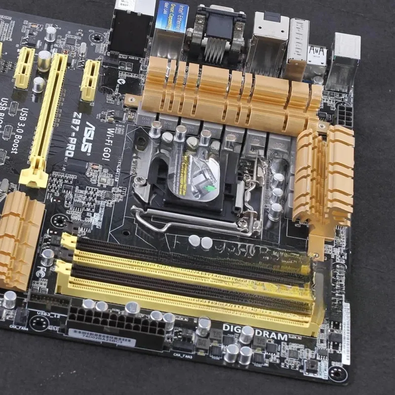 FOR ASUS Z87-PRO LGA 1150 Intel Z87 DDR3 DVI HDMI USB3.0 ATX Motherboard With I/O
FOR ASUS Z87-PRO LGA 1150 Intel Z87 DDR3 DVI HDMI USB3.0 ATX Motherboard With I/O