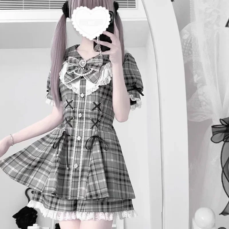 Japanese Style Lolita Sweet Dress Set 2025 New Vintage Plaid Cute Bow Short Sleeved Tops Jk Casual Y2k Shorts Kawaii Set Hot
Japanese Style Lolita Sweet Dress Set 2025 New Vintage Plaid Cute Bow Short Sleeved Tops Jk Casual Y2k Shorts Kawaii Set Hot