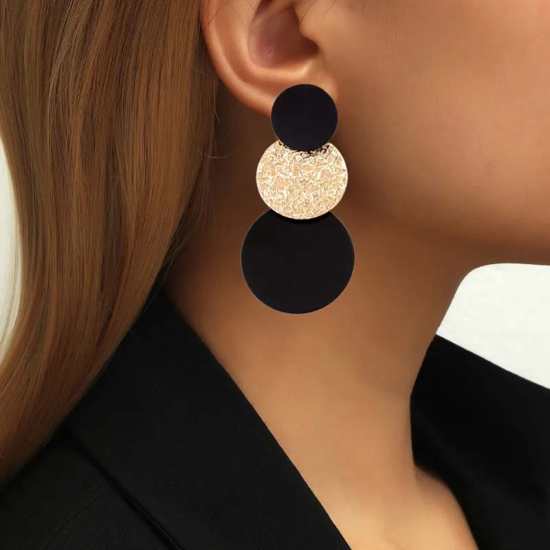 Fashion Creative Metal Splicing Round Drop Earrings for Women Exaggerated Gold Color Long Geometric Tassel Earrings Jewelry
Fashion Creative Metal Splicing Round Drop Earrings for Women Exaggerated Gold Color Long Geometric Tassel Earrings Jewelry