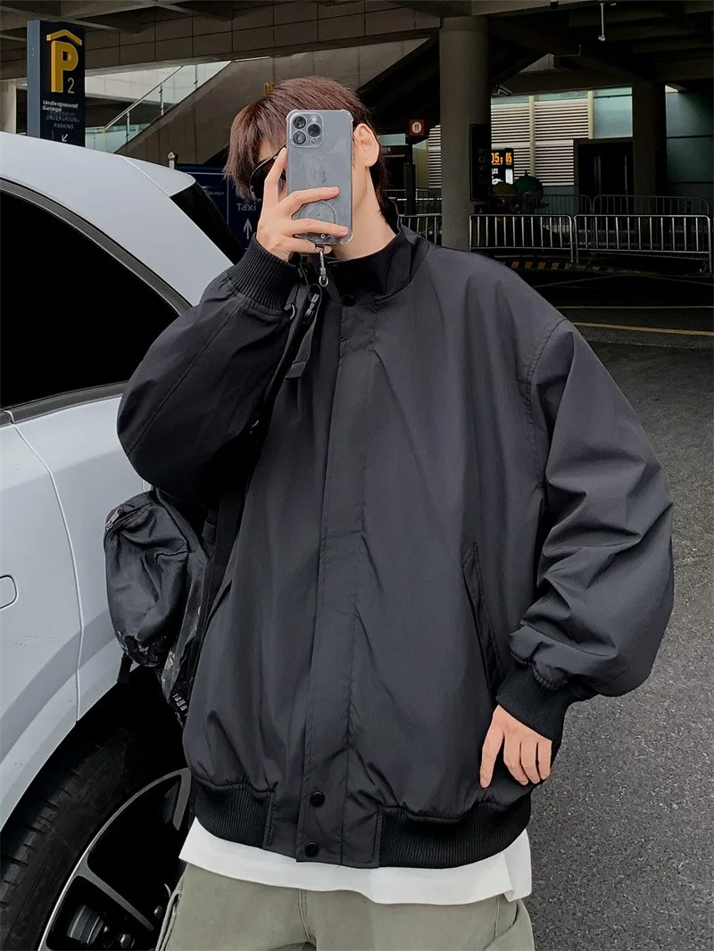 Американский деконструированный мужской тюнет, осенне-зимний силуэт Cleanfit, модная ветровка с воротником-стойкой, свободная посадка...
Американский деконструированный мужской тюнет, осенне-зимний силуэт Cleanfit, модная ветровка с воротником-стойкой, свободная посадка...