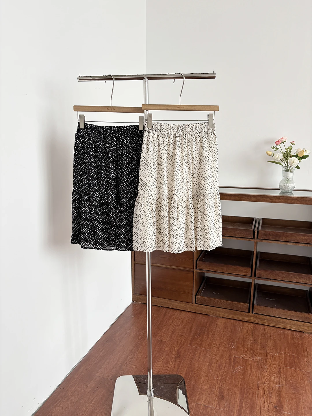Korean Style A-Line Skirt Women's Elastic Waist Versatile Slimming Summer New Arrival Polyester Fiber Girls Skirt
Korean Style A-Line Skirt Women's Elastic Waist Versatile Slimming Summer New Arrival Polyester Fiber Girls Skirt