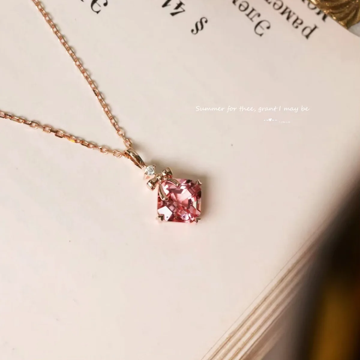 Sweet Fashion 18K Rose Gold Plated 925 Silver Natural Pink Gemstone Bowknot Choker Chain Necklace For Women Tourmaline Jewelry
Sweet Fashion 18K Rose Gold Plated 925 Silver Natural Pink Gemstone Bowknot Choker Chain Necklace For Women Tourmaline Jewelry
