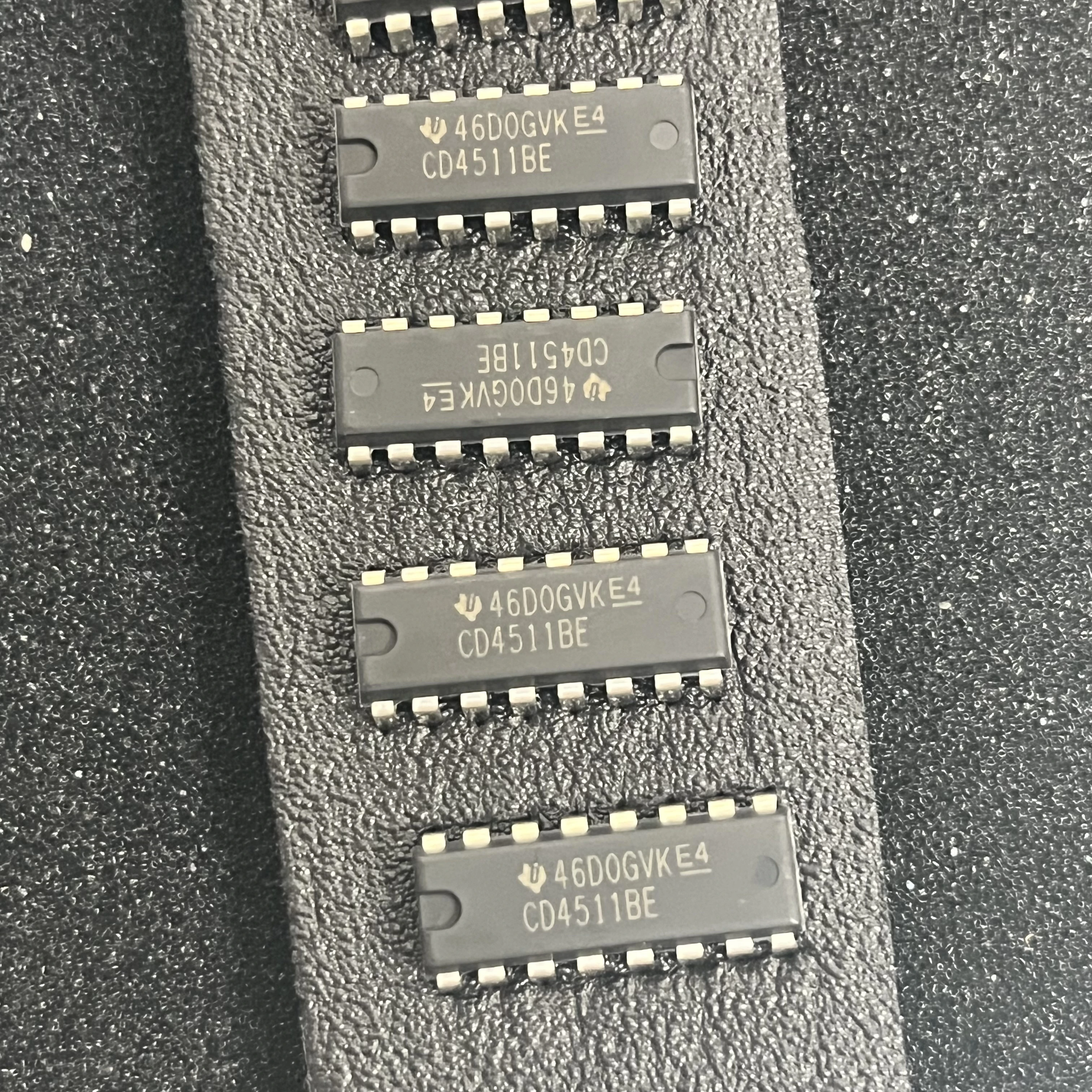 CD4511BE 74AC32PC Hd74ls10p 74Hc132n Sn74ls123n Original In Stock
CD4511BE 74AC32PC Hd74ls10p 74Hc132n Sn74ls123n Original In Stock