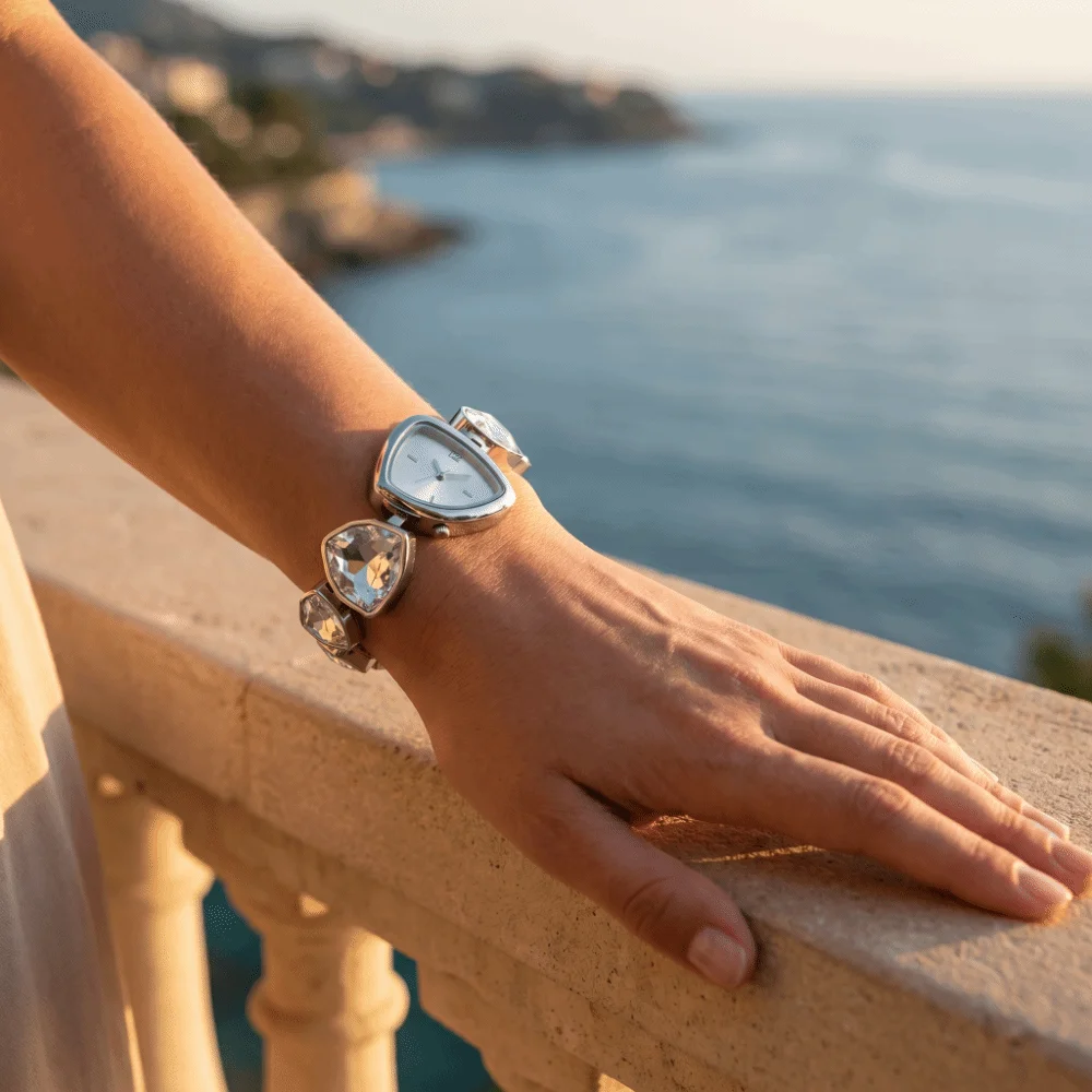 Trendy Elegant Irregular Design Watch Minimalist Quartz Big Rhinestone Watch Interesting Simple Colorful Fashion Watch Commute
Trendy Elegant Irregular Design Watch Minimalist Quartz Big Rhinestone Watch Interesting Simple Colorful Fashion Watch Commute