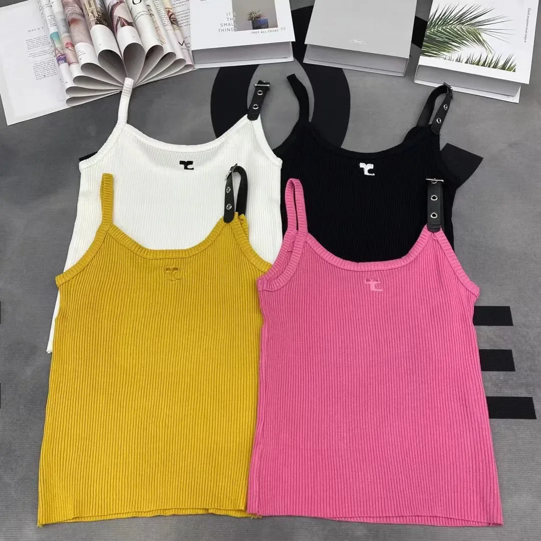 2024 Spring/Summer New Faucet Embroidered Knitted Suspender Women's Design Leather Buckle Slim Fit Short Tank Top Designer Tees
2024 Spring/Summer New Faucet Embroidered Knitted Suspender Women's Design Leather Buckle Slim Fit Short Tank Top Designer Tees