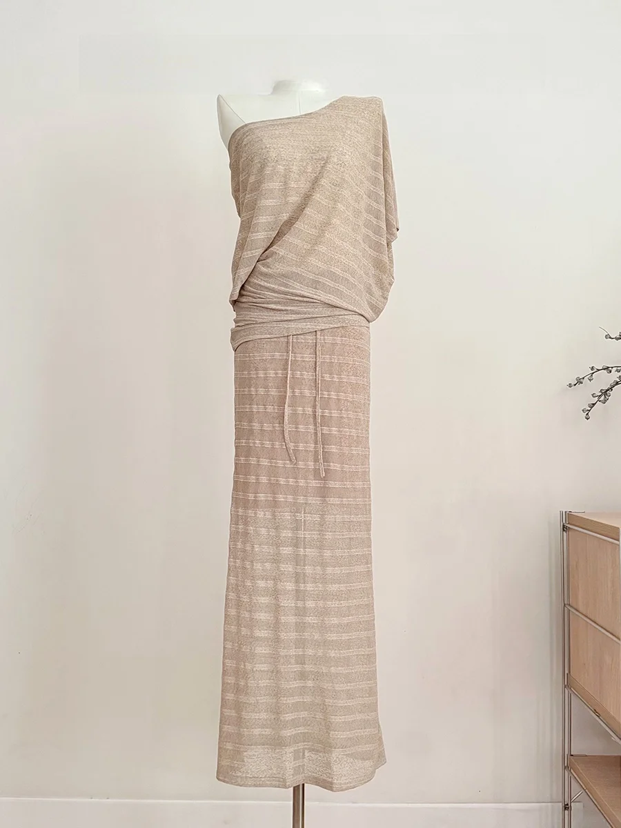 Luckymann Summer Leisure Long Sleeve Weaving Skirt Set for Women in Light Camel Color Elegant Design Two-Piece Suit
Luckymann Summer Leisure Long Sleeve Weaving Skirt Set for Women in Light Camel Color Elegant Design Two-Piece Suit
