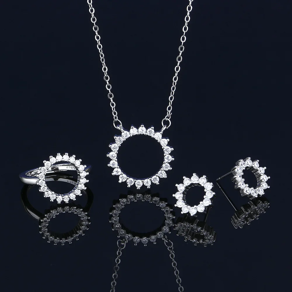 Комплект ювелирных изделий с полыми лабораторными бриллиантами, стерлинговое серебро 925 пробы, вечерние обручальные кольца, серьги, ожерелье для женщин, ювелирные изделия из муассанита, подарок
Комплект ювелирных изделий с полыми лабораторными бриллиантами, стерлинговое серебро 925 пробы, вечерние обручальные кольца, серьги, ожерелье для женщин, ювелирные изделия из муассанита, подарок