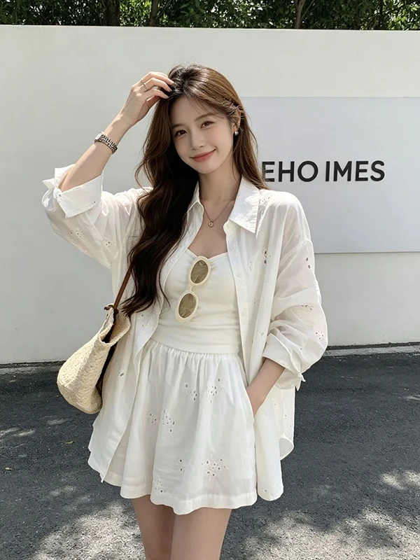 plus Size 300 Pounds Women's Shirt Shorts Set Hollow out Collar Slimming Summer Outfit High Waist Casual Korean Style
plus Size 300 Pounds Women's Shirt Shorts Set Hollow out Collar Slimming Summer Outfit High Waist Casual Korean Style