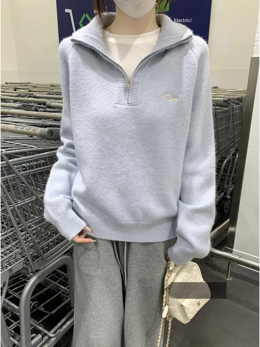 Женский зимний вязаный свитер с высоким воротником, повседневный свободный базовый слой, для работы и повседневной носки, в корейском стиле, с молнией
Женский зимний вязаный свитер с высоким воротником, повседневный свободный базовый слой, для работы и повседневной носки, в корейском стиле, с молнией