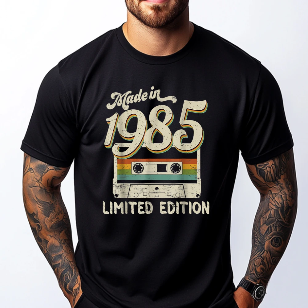 Made In 1985 Limited Edition 37th Birthday Cassette Tape Harajuku Camisas De Hombre Print Graphic Tee Shirt
Made In 1985 Limited Edition 37th Birthday Cassette Tape Harajuku Camisas De Hombre Print Graphic Tee Shirt