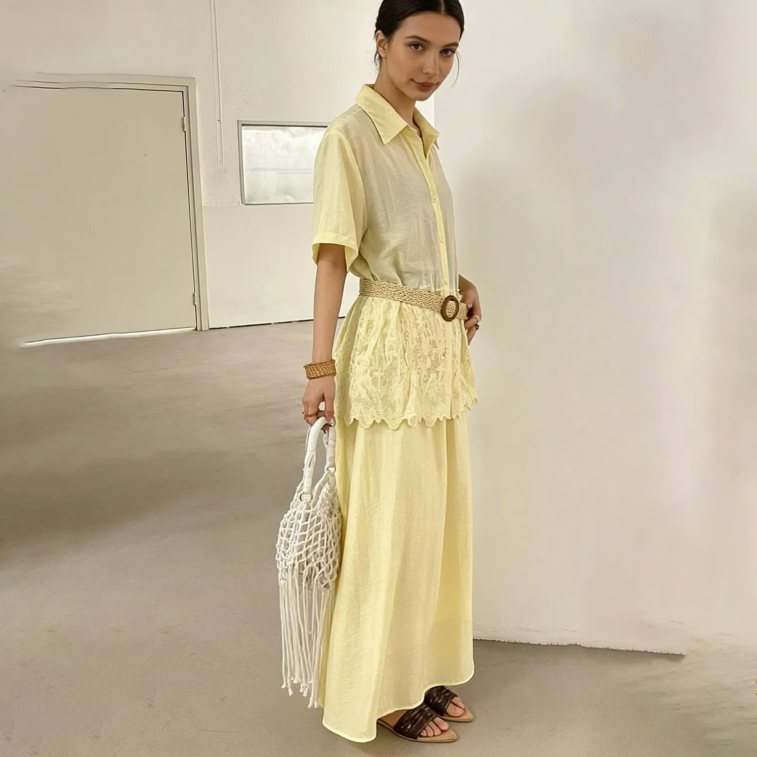LIMO 2026 New Elegant Satin 2-Piece Set: Lace-Trim Shirt & Maxi Skirt, Casual Loose Fit for Women Daily Wear
LIMO 2026 New Elegant Satin 2-Piece Set: Lace-Trim Shirt & Maxi Skirt, Casual Loose Fit for Women Daily Wear
