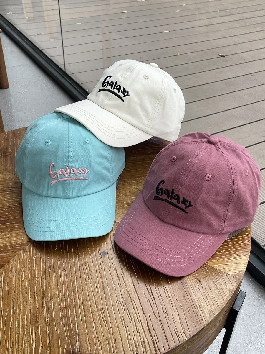 Letter embroidered peaked cap spring 2025 new wide brim soft top couple baseball cap men
Letter embroidered peaked cap spring 2025 new wide brim soft top couple baseball cap men