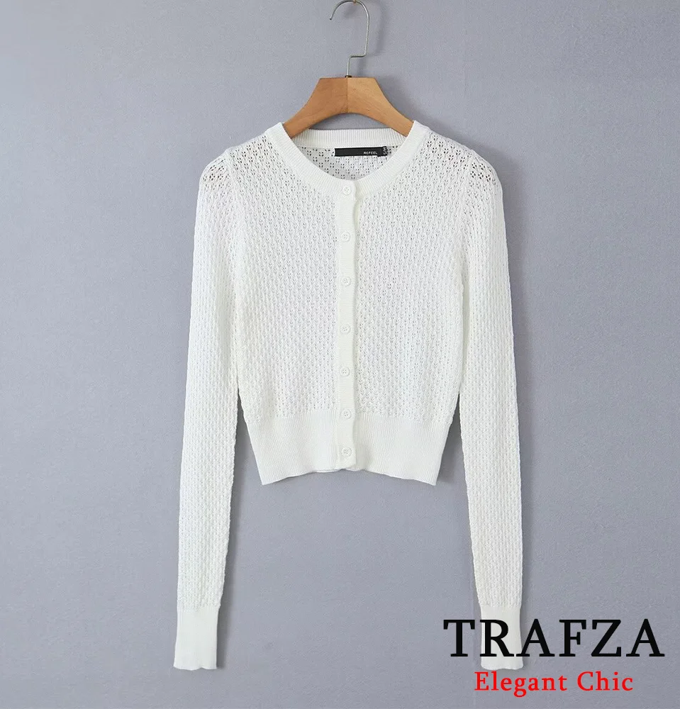 TRAFZA Women's Solid Thin Slim Cardigan Sweater Buttons O-Neck Cardigan Spring Autumn New Fashion Minimalist Casual Cardigan
TRAFZA Women's Solid Thin Slim Cardigan Sweater Buttons O-Neck Cardigan Spring Autumn New Fashion Minimalist Casual Cardigan