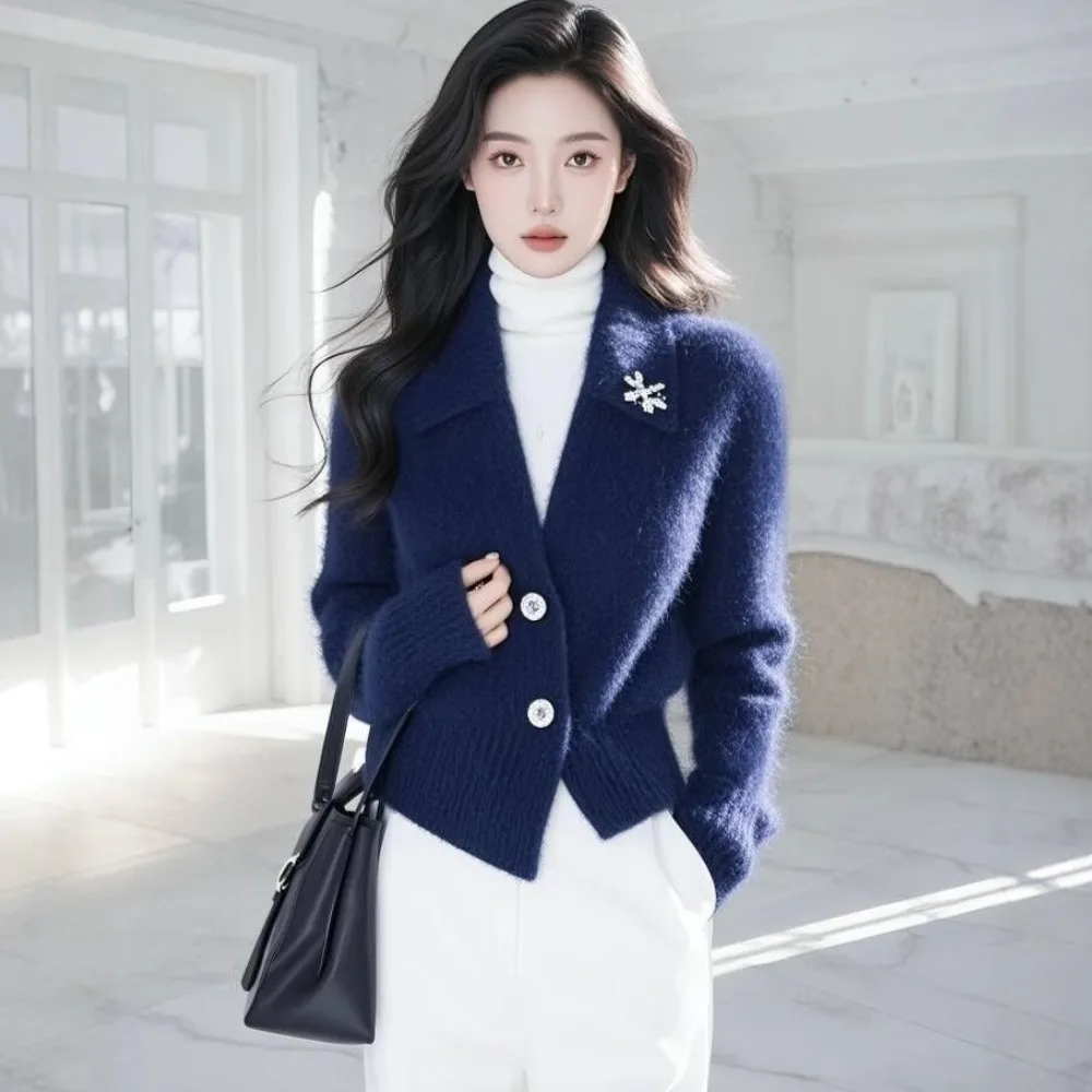 Luxury Camere Knitted Sweater Coat Soft Lazy Sle Outlet Autumn Winter V-ne Long Sve Regular Fit Open Cardigan
Luxury Camere Knitted Sweater Coat Soft Lazy Sle Outlet Autumn Winter V-ne Long Sve Regular Fit Open Cardigan