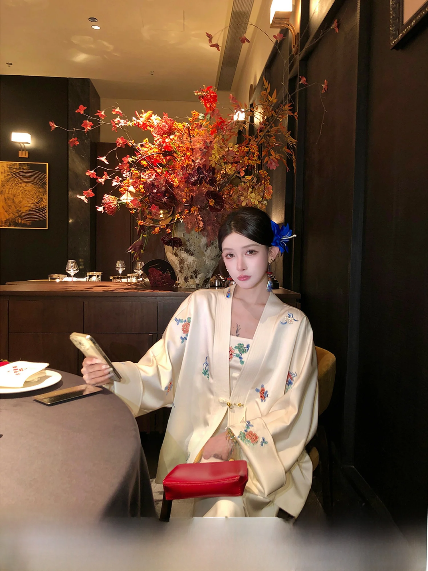 Original Tricot Summer Spring Long Sleeve Floral Embroidery Su Outerwear Strap Set Chinese National Style Women's Fashion
Original Tricot Summer Spring Long Sleeve Floral Embroidery Su Outerwear Strap Set Chinese National Style Women's Fashion
