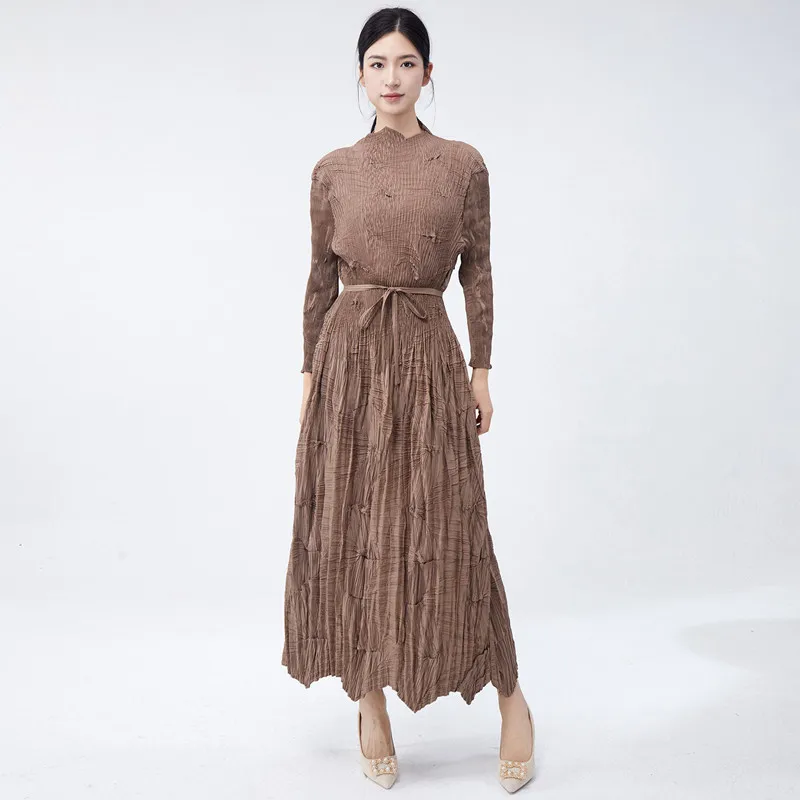 Dresses 2025 Woman Miyake Pleated Stretch Loose Spring New Fashion Lace-up Waistbelt Dress For Female
Dresses 2025 Woman Miyake Pleated Stretch Loose Spring New Fashion Lace-up Waistbelt Dress For Female