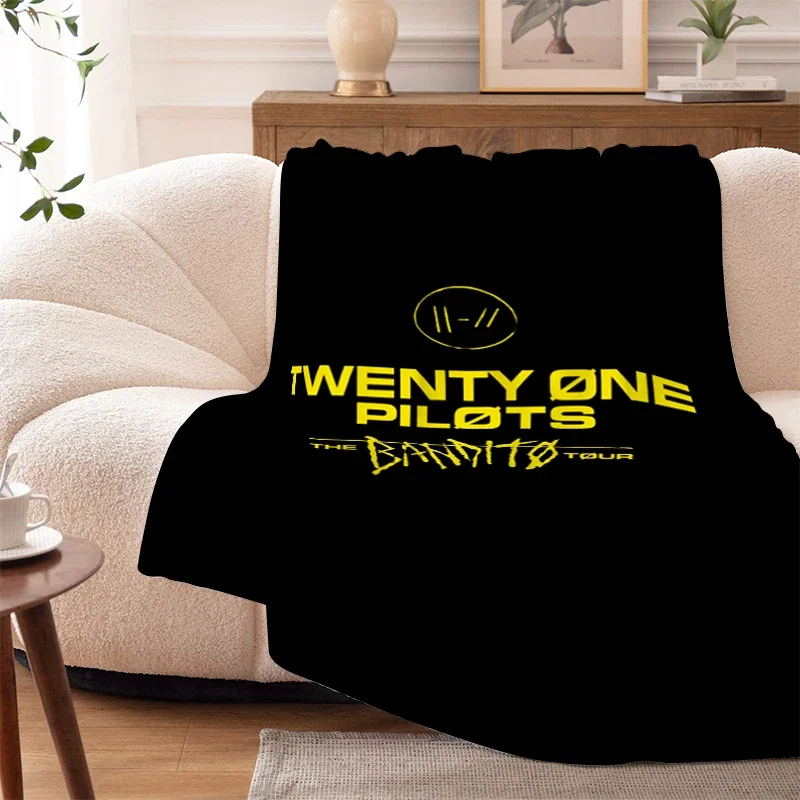 Фланелевое Одеяло для дивана, зимние теплые футболки T-Twentys One P-Pilots, флисовые мягкие одеяла для сна, искусственное постельное белье
Фланелевое Одеяло для дивана, зимние теплые футболки T-Twentys One P-Pilots, флисовые мягкие одеяла для сна, искусственное постельное белье