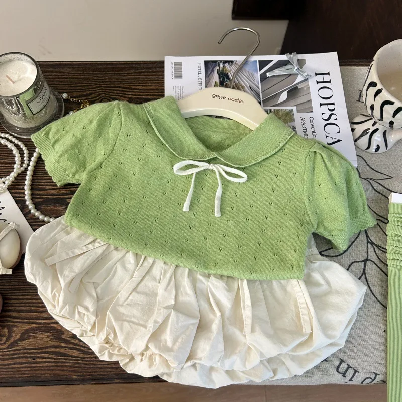 Girls Suit 2025 Summer New Childrens Clothing Korean Girl Baby Hollow Knit Short-sleeved T-shirt Flower Bud Shorts Two Sets
Girls Suit 2025 Summer New Childrens Clothing Korean Girl Baby Hollow Knit Short-sleeved T-shirt Flower Bud Shorts Two Sets