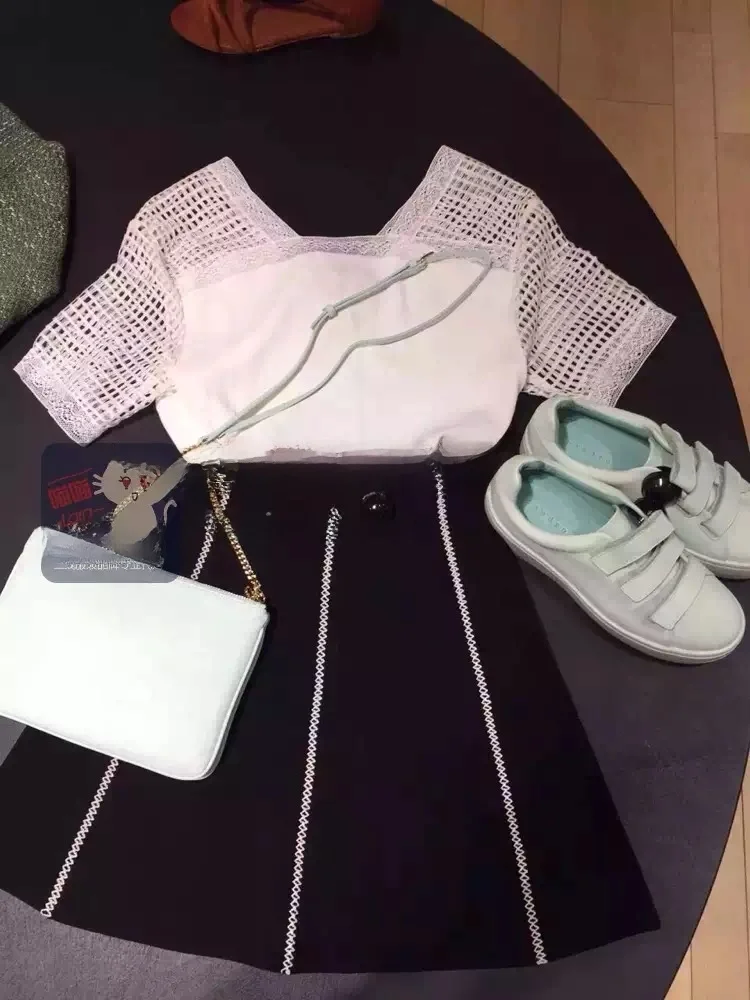 Elegant Embroidered Knitted Skirt Women's Fashion Spring Summer Slim Fit Half-length Skirts Stylish A-line Silhouette
Elegant Embroidered Knitted Skirt Women's Fashion Spring Summer Slim Fit Half-length Skirts Stylish A-line Silhouette