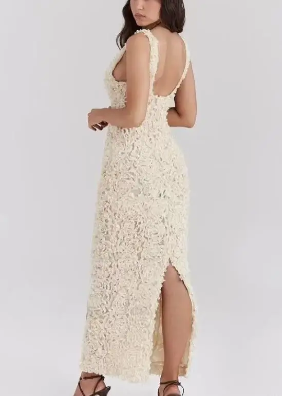 Women Dresses 2026 Spring Summer New Solid Color Floral Decor Deep V-Neck Backless Slit Back Slim Fit Temperament Long Dress
Women Dresses 2026 Spring Summer New Solid Color Floral Decor Deep V-Neck Backless Slit Back Slim Fit Temperament Long Dress