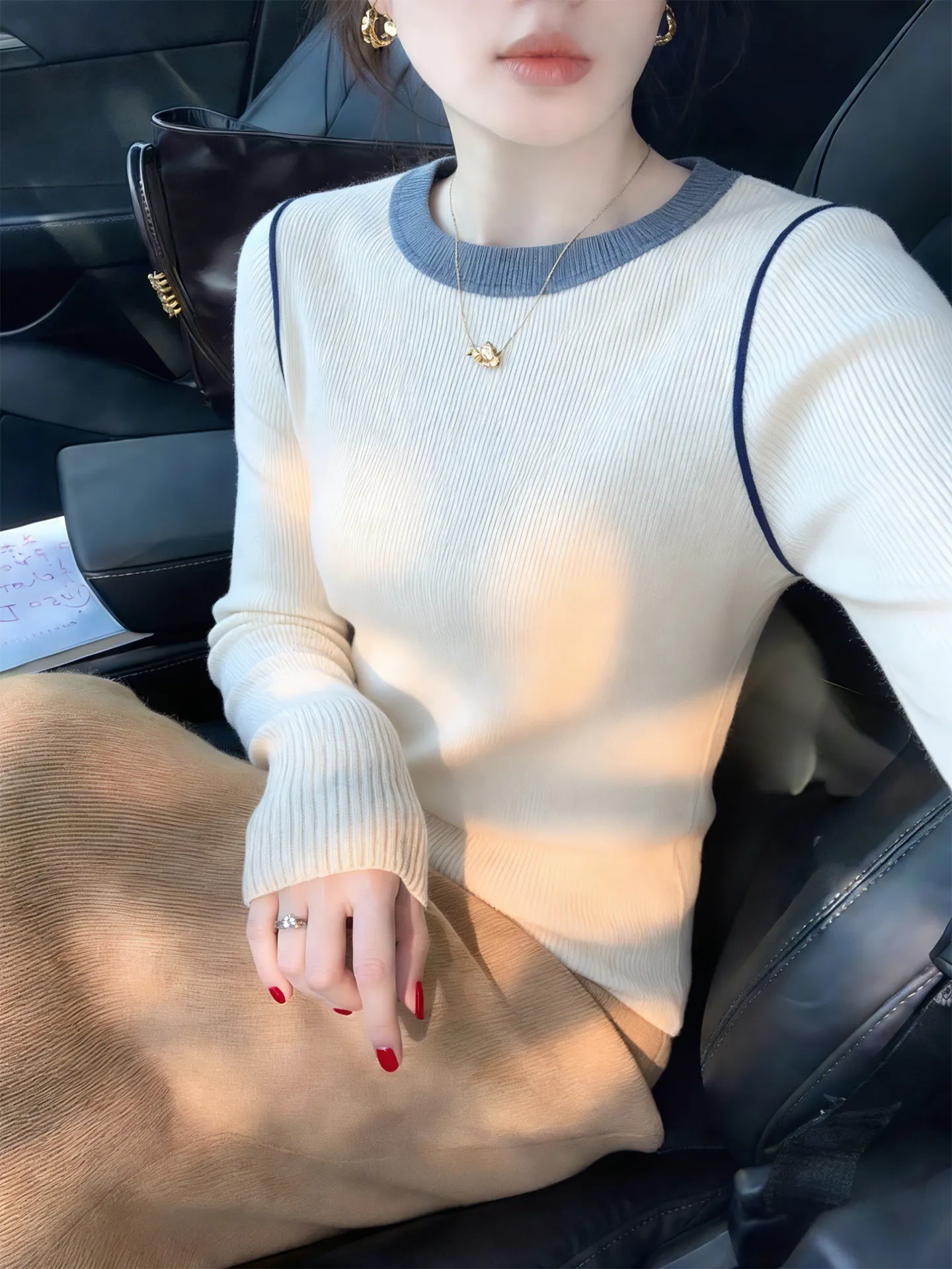 Стильная вязаная футболка с длинным рукавом для женщин, базовый слой, мягкая, дышащая, приятная к телу, в корейском стиле, весенняя мода
Стильная вязаная футболка с длинным рукавом для женщин, базовый слой, мягкая, дышащая, приятная к телу, в корейском стиле, весенняя мода