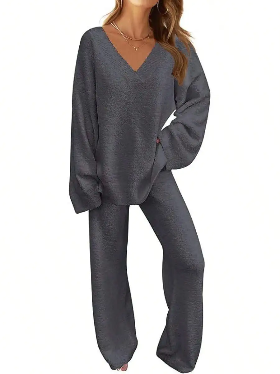 Womens Fuzzy Fleece 2 Piece Pajama Set Long Sleeve V-Neck Top Wide Leg Pants Loungewear
Womens Fuzzy Fleece 2 Piece Pajama Set Long Sleeve V-Neck Top Wide Leg Pants Loungewear