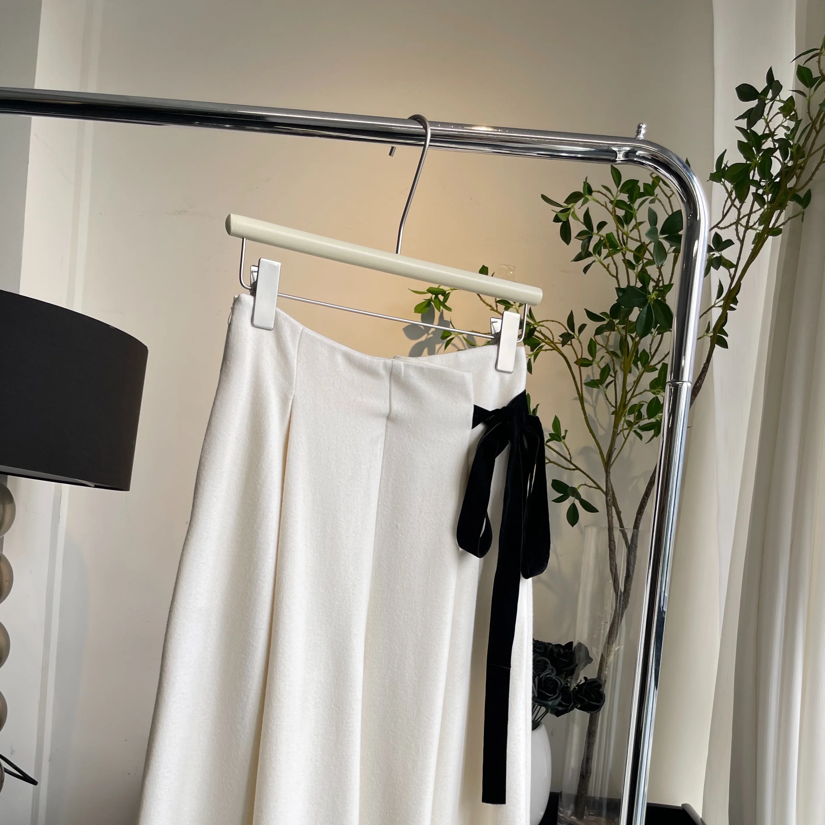 Faionable Velvet Wide Leg Pants with Pleats And Belt Salt Series Ele Daily Wear Women's Clothing
Faionable Velvet Wide Leg Pants with Pleats And Belt Salt Series Ele Daily Wear Women's Clothing