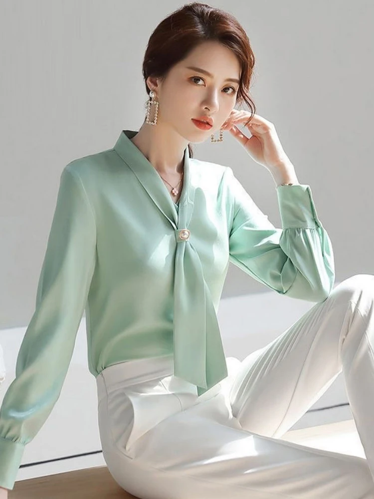 2025 Spring Office Lady Long Sleeve Women Shirts Korea Style Elegant Tie Chiffon Blouse Work Female Clothing Tops
2025 Spring Office Lady Long Sleeve Women Shirts Korea Style Elegant Tie Chiffon Blouse Work Female Clothing Tops