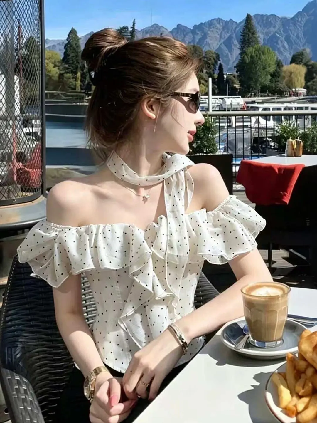 Summer Polka Dot Short Sleeve Women's Shirt Fishbone Design Sash Hanging Neck Top One Shoulder Floral Commute Style Kore...
Summer Polka Dot Short Sleeve Women's Shirt Fishbone Design Sash Hanging Neck Top One Shoulder Floral Commute Style Kore...