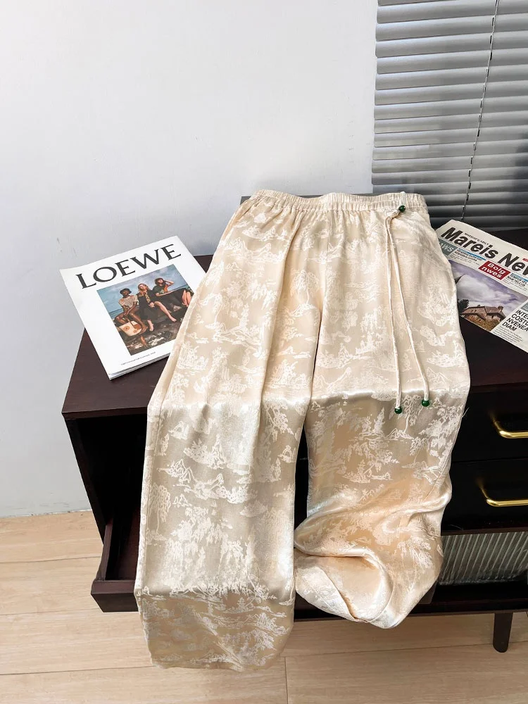 Драпированные национальные повседневные брюки с высокой талией, женские летние элитные аосфера, новые китайские пуговицы с кисточками и вышивкой St...
Драпированные национальные повседневные брюки с высокой талией, женские летние элитные аосфера, новые китайские пуговицы с кисточками и вышивкой St...