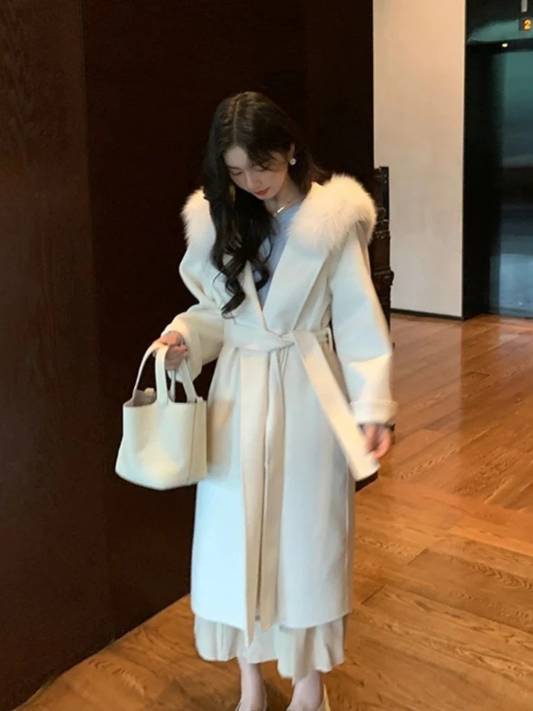 Women Hooded Long Double-faced Woolen Jacket Real Fox Fur Cashmere Wool Coat Female Fashion Elegant Warm Winter Clothes
Women Hooded Long Double-faced Woolen Jacket Real Fox Fur Cashmere Wool Coat Female Fashion Elegant Warm Winter Clothes