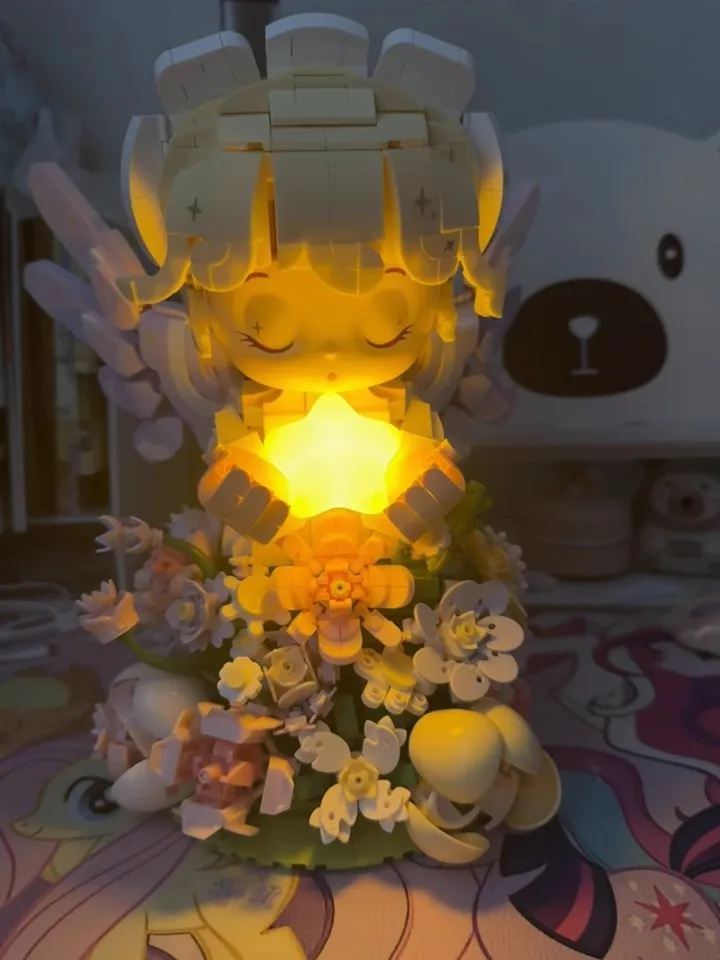 Huayu Angel Building Blocks Toy Set With Dreamy Stars Night Light Feature Creative Fashion Assembly Ornament For Girls Birthday
Huayu Angel Building Blocks Toy Set With Dreamy Stars Night Light Feature Creative Fashion Assembly Ornament For Girls Birthday