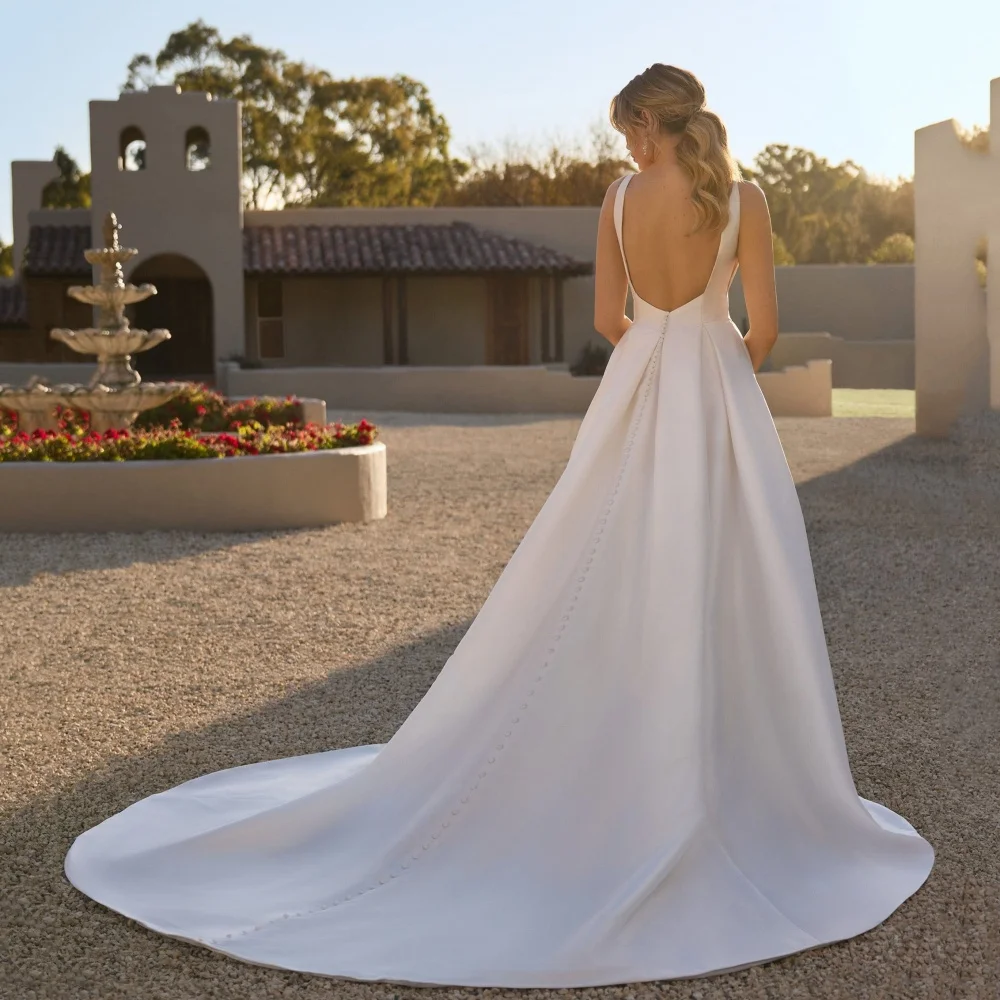 Customized Simple Wedding Dress Tank V Neck Split Bride Gowns A Line Court Train Backless Dresses New Vestidos De Novia
Customized Simple Wedding Dress Tank V Neck Split Bride Gowns A Line Court Train Backless Dresses New Vestidos De Novia