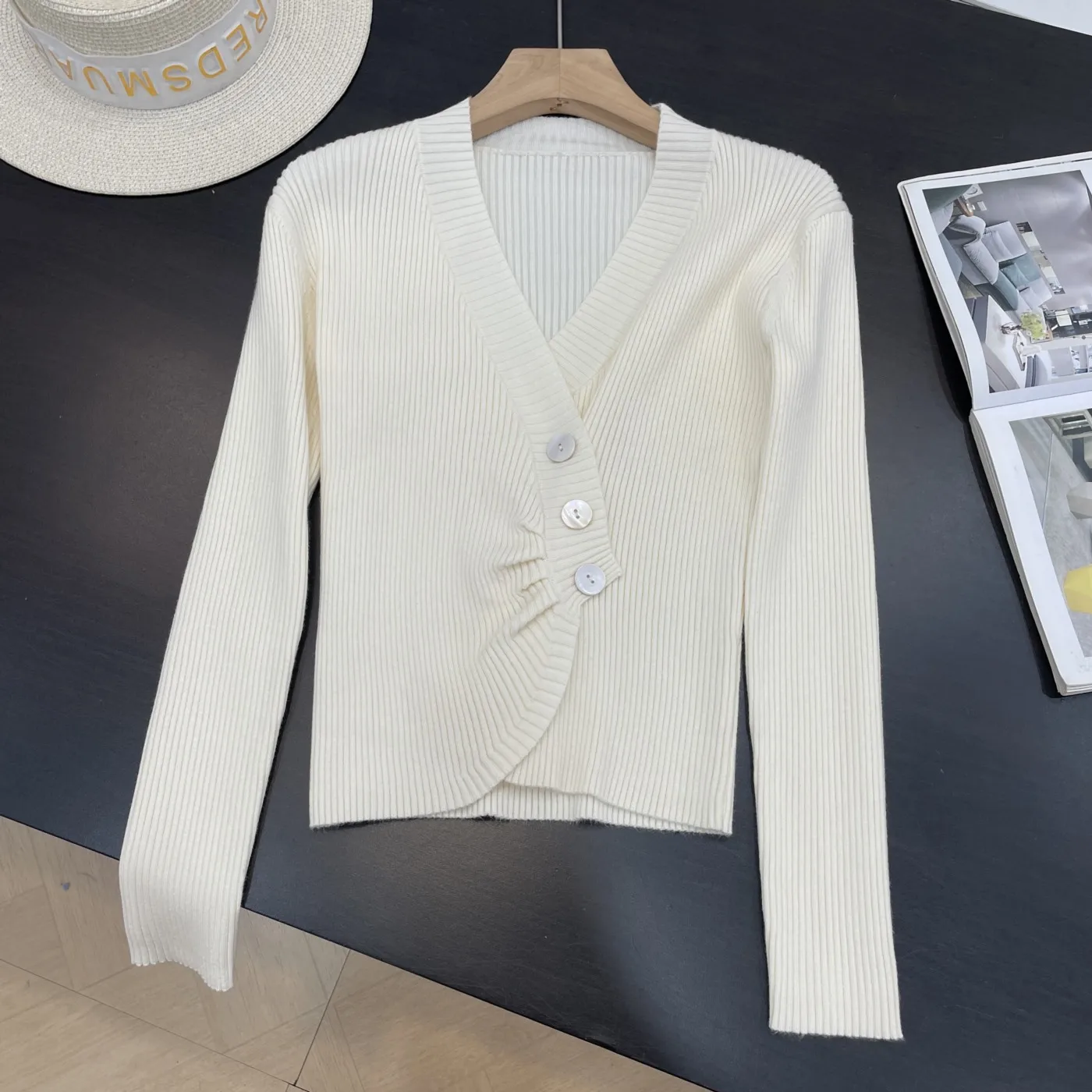 Slim Fit Long Sve V-Ne Knitwear Faionable plus Size Warm Cardigan Women's Top J0 Spring Sweet Sle Regular Sve Le...
Slim Fit Long Sve V-Ne Knitwear Faionable plus Size Warm Cardigan Women's Top J0 Spring Sweet Sle Regular Sve Le...