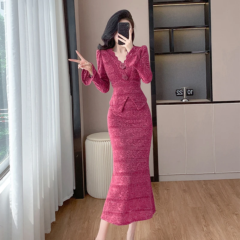 ALPHALMODA 2025 Новинка, трехмерный жаккардовый кружевной топ с v-образным вырезом, высокая талия, юбка-русалка, модный модный костюм из 2 предметов, для женщин
ALPHALMODA 2025 Новинка, трехмерный жаккардовый кружевной топ с v-образным вырезом, высокая талия, юбка-русалка, модный модный костюм из 2 предметов, для женщин