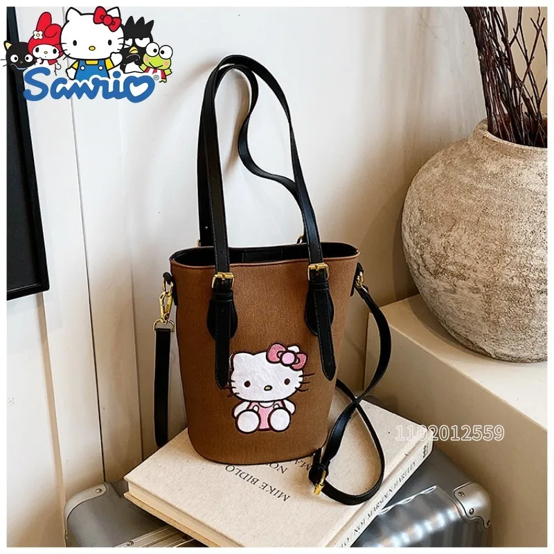 Sanrio Hello Kitty New Women's Shoulder Bag Luxury Brand Cartoon Fashion Women's Shoulder Bag Large Capacity Casual Women's Bag
Sanrio Hello Kitty New Women's Shoulder Bag Luxury Brand Cartoon Fashion Women's Shoulder Bag Large Capacity Casual Women's Bag