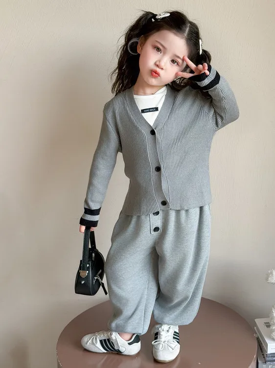 Girls Knitted Cardigan Pants Set Spring 2026 Casual Button up Top ey Outfit Trendy Tee Piece Suite Children's Wear
Girls Knitted Cardigan Pants Set Spring 2026 Casual Button up Top ey Outfit Trendy Tee Piece Suite Children's Wear