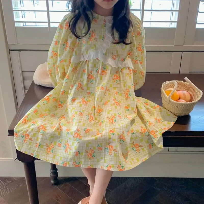 Baby Girls Dress 2025 Spring New Korean Plaid Lace Dress Children's Loose Foreign Style Flower Bubble Sleeve Princess Dress
Baby Girls Dress 2025 Spring New Korean Plaid Lace Dress Children's Loose Foreign Style Flower Bubble Sleeve Princess Dress