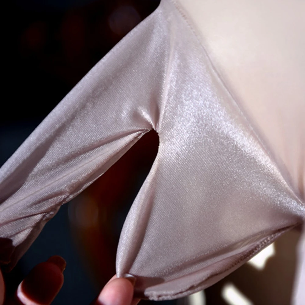 Elastic Briefs Men High Waist Oil Shiny Glossy Underwear Breathable G-String Sexy Sheer Thong Long Bulge Pouch Panties Briefs
Elastic Briefs Men High Waist Oil Shiny Glossy Underwear Breathable G-String Sexy Sheer Thong Long Bulge Pouch Panties Briefs