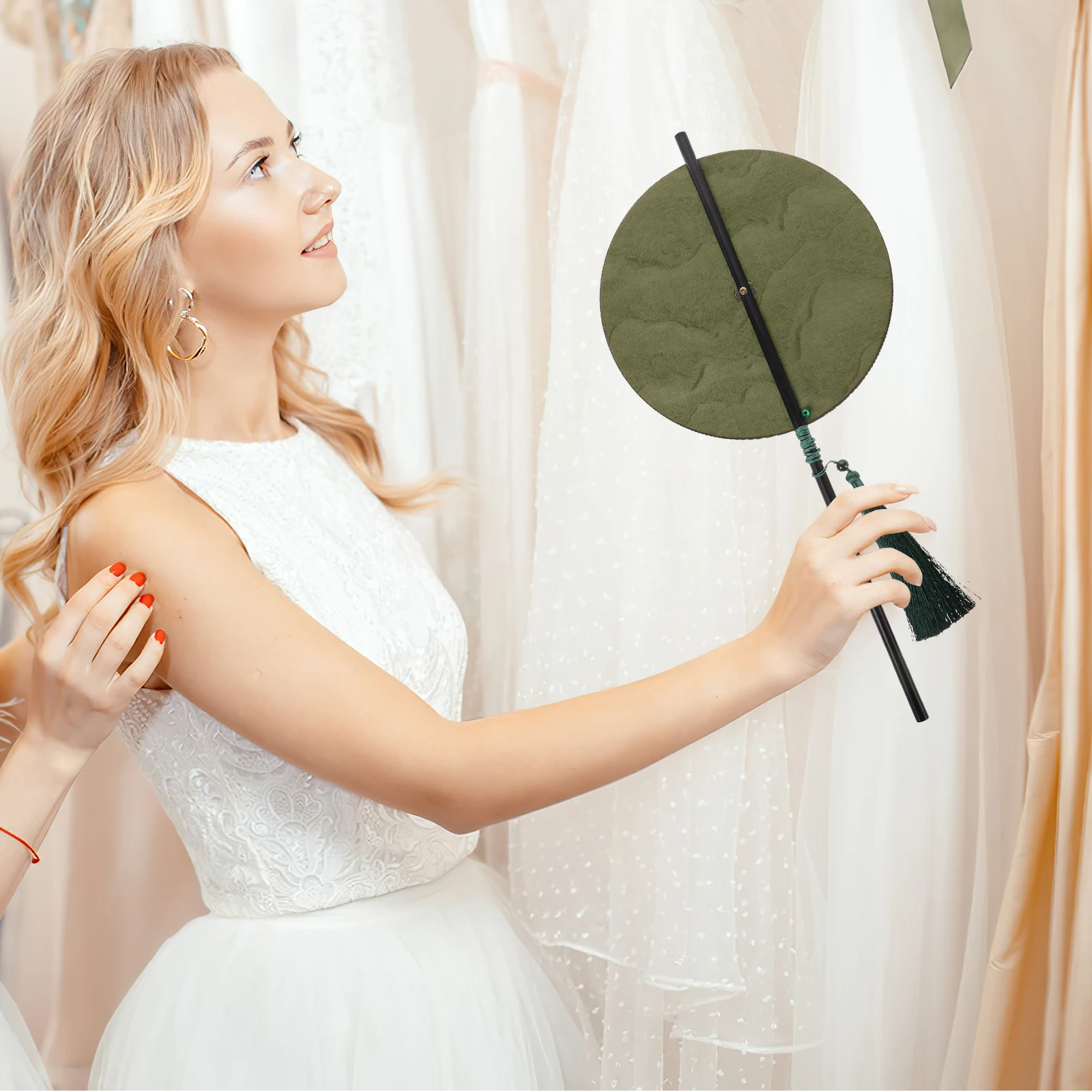 Arrow Bamboo Waist Fan Chinese Round Style Hanfu Hand Portable Wood Dancing with Tassel Held
Arrow Bamboo Waist Fan Chinese Round Style Hanfu Hand Portable Wood Dancing with Tassel Held