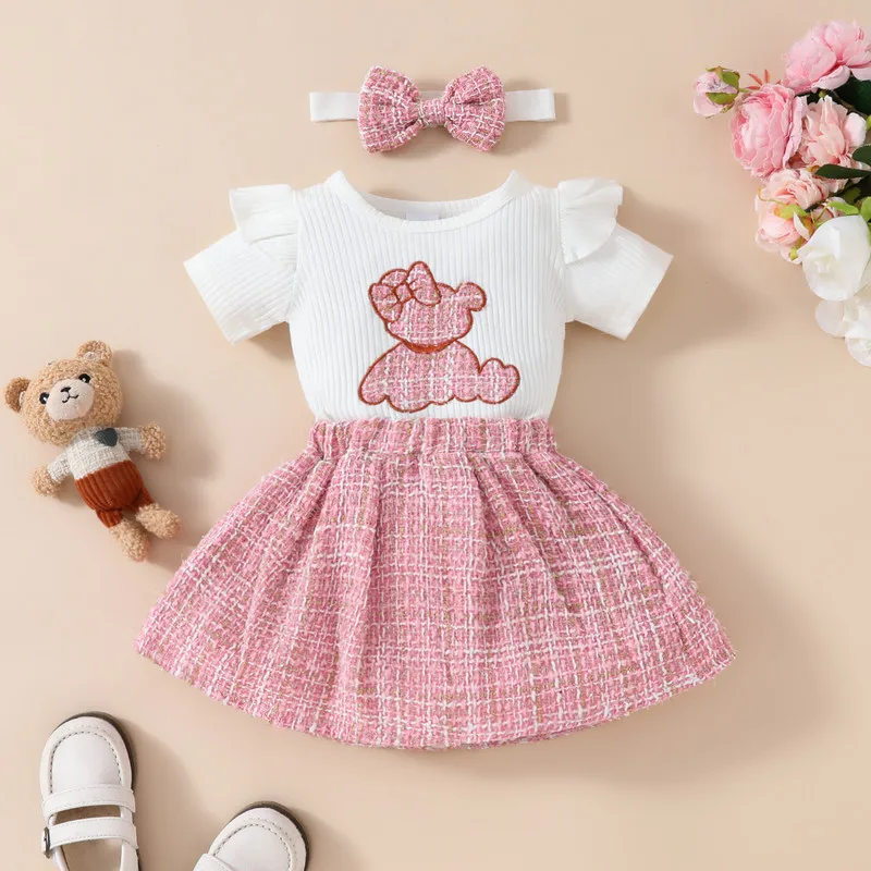 Baby Girls Skirt Outfits Bear Embroidery Short Sleeve Romper with Mini Skirt and Bow Heaband 3 Pcs Set
Baby Girls Skirt Outfits Bear Embroidery Short Sleeve Romper with Mini Skirt and Bow Heaband 3 Pcs Set