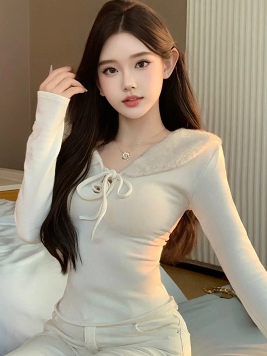 Korean Style Long Sleeve Slim Fit V-Neck Women's T-Shirt Winter New Style Sexy Base Layer Top Skin-friendly Breathable Citywa...
Korean Style Long Sleeve Slim Fit V-Neck Women's T-Shirt Winter New Style Sexy Base Layer Top Skin-friendly Breathable Citywa...