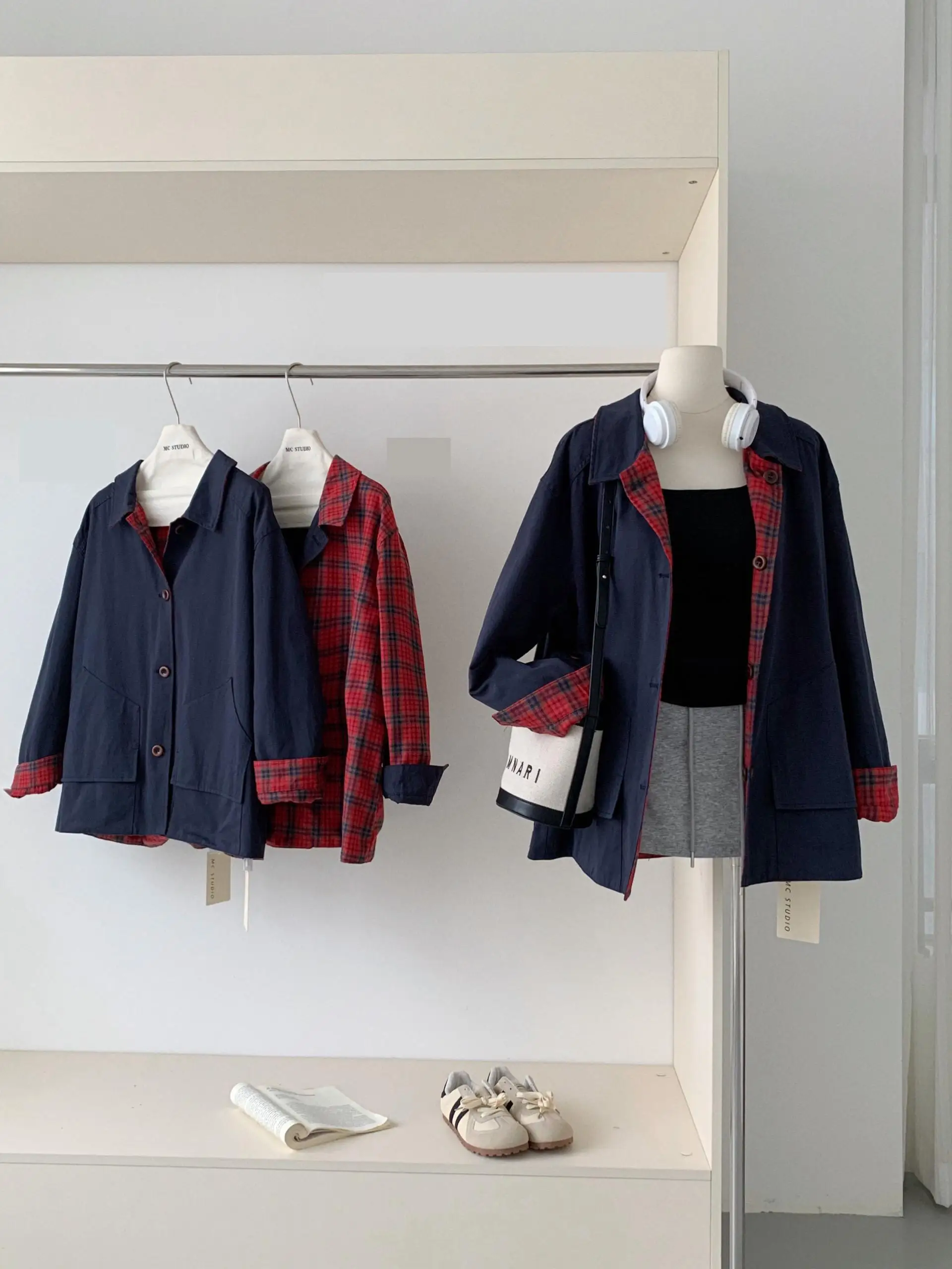 Women's Spring Autumn Reversible Plaid Long Sleeve Loose Jacket Lady Streetwear Turn Down Collar Single Breasted Jacket
Women's Spring Autumn Reversible Plaid Long Sleeve Loose Jacket Lady Streetwear Turn Down Collar Single Breasted Jacket