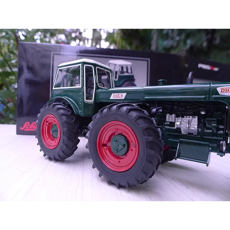 SCHUCO 1:32 Scale Dutra D4K Steyr Limited Edition Resin Tractor Car Model Collectible Toy Gift Souvenir Display Ornament
SCHUCO 1:32 Scale Dutra D4K Steyr Limited Edition Resin Tractor Car Model Collectible Toy Gift Souvenir Display Ornament