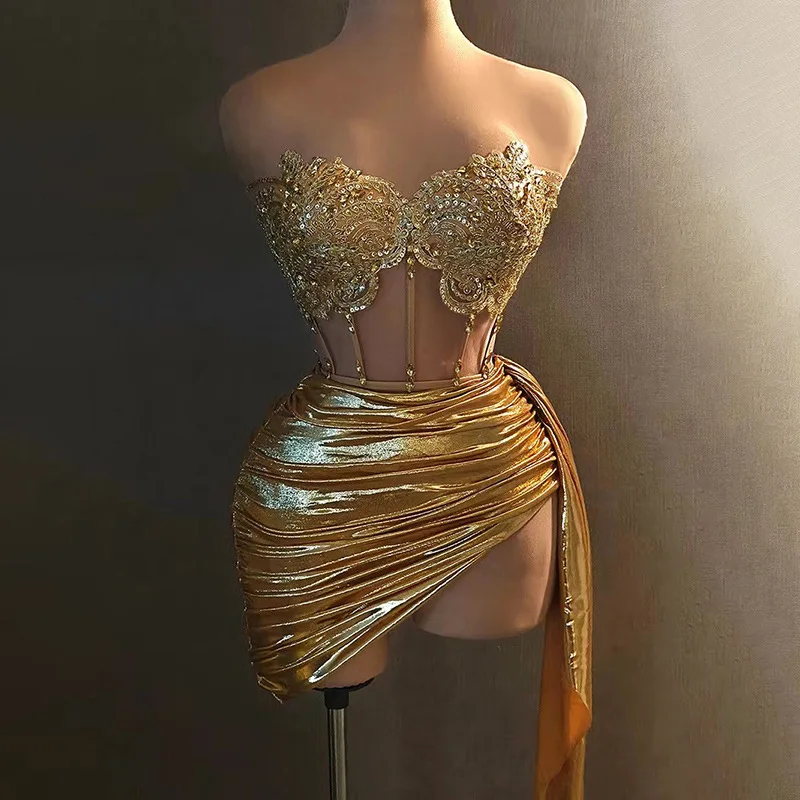 Women Sexy Strapless Designer Two Pieces Skirts Sets Sparkly Gold Rhinstones Tassels Top Skirt Set Nightclub Evening Party Stage
Women Sexy Strapless Designer Two Pieces Skirts Sets Sparkly Gold Rhinstones Tassels Top Skirt Set Nightclub Evening Party Stage