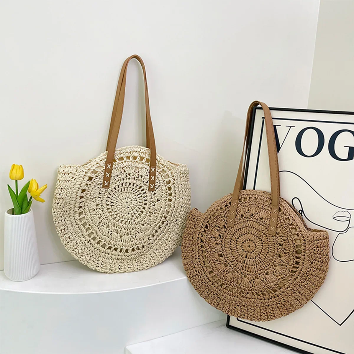 Summer Casual Women Handbag Large Capacity Hollow Out Tote Bag Round Straw Woven Pattern Shoulder Bag for Vacation Shopping
Summer Casual Women Handbag Large Capacity Hollow Out Tote Bag Round Straw Woven Pattern Shoulder Bag for Vacation Shopping