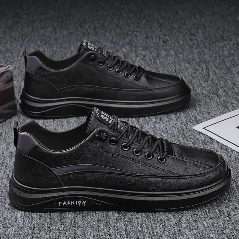 New 2025 Men's Sports Casual Leather Shoes Anti-slip Waterproof Black Fashionable Safety Shoes Spring Season round Toe Rubber...
New 2025 Men's Sports Casual Leather Shoes Anti-slip Waterproof Black Fashionable Safety Shoes Spring Season round Toe Rubber...