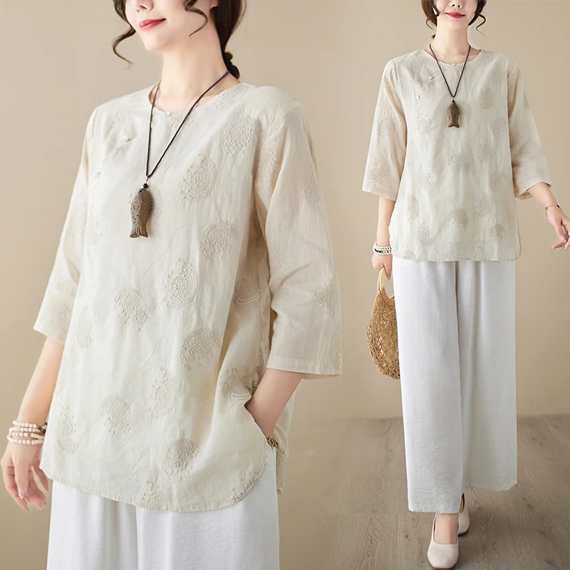High-End Women's Cotton Linen Embroidered T-Shirt Spring Summer New Arrival Base Shirt Artistic Style Floral Pattern Slim Fit
High-End Women's Cotton Linen Embroidered T-Shirt Spring Summer New Arrival Base Shirt Artistic Style Floral Pattern Slim Fit