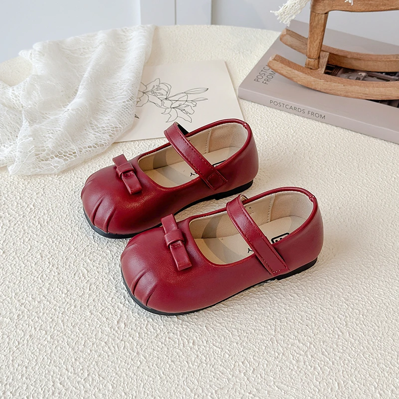 Girls Leather Shoes 1-6 Years Old Burgundy Bow Girls Single Shoes Four Seasons Models Black Fashion with Children's Loafers
Girls Leather Shoes 1-6 Years Old Burgundy Bow Girls Single Shoes Four Seasons Models Black Fashion with Children's Loafers